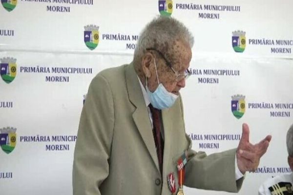 Aniversare în Dâmbovița. Un veteran de război a împlinit 100 de ani 