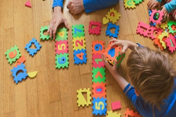 Cursuri suspendate la o grupă de copii din cadrul unei Grădinițe din Târgoviște