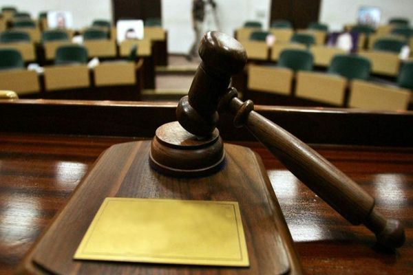 Dâmbovița: Focar de COVID-19 la Judecătoria din oraşul Pucioasa