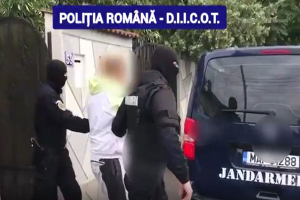 Dâmbovița: Tânără obligată să se prostitueze în Italia, salvată de polițiști! Un bărbat a fost reținut