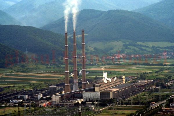 Ședință de urgență cu primarii. Se caută soluții după explozia prețului gigacaloriei