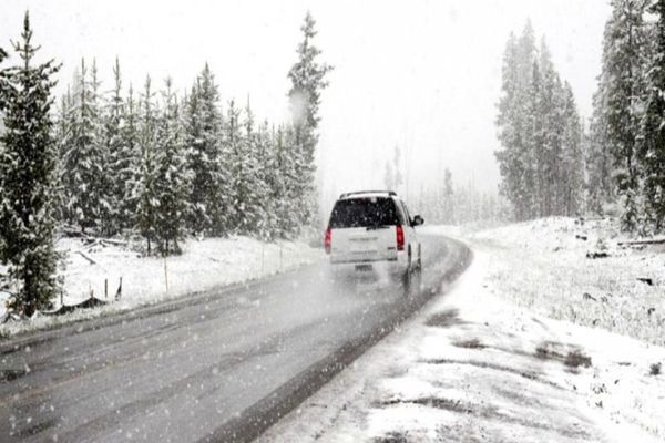 Cod galben de vânt și ninsoare viscolită, la noapte, în Prahova şi Dâmboviţa