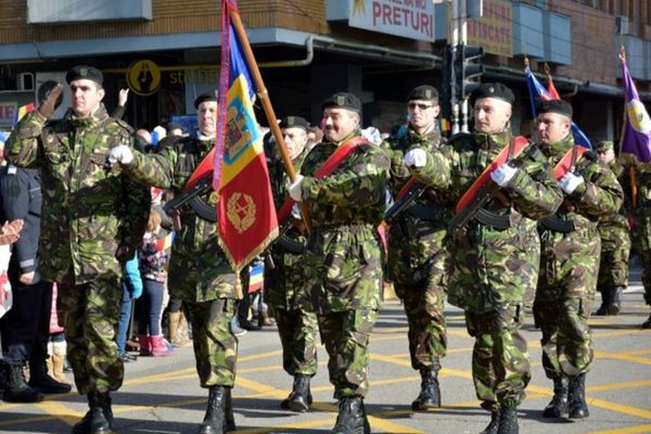 Ziua Națională a României va fi sărbătorită și la Târgoviște! Defilarea trupelor va avea loc la ora 11.55. 