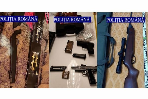 Peste 100 de arme ridicate de polițiști la percheziții organizate, joi, în majoritatea județelor