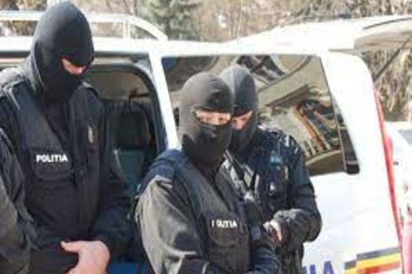 Dâmboviţa. Acţiune a poliţiştilor specializaţi în investigarea criminalităţii economice