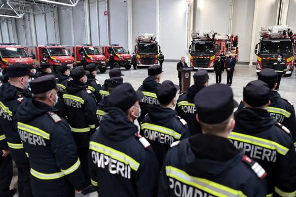 IGSU: 12 autospeciale pirotehnice și a 6 autoplatforme pentru salvare de la înălțime   