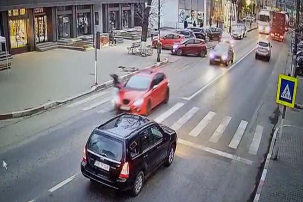 Dâmboviţa. O fetiță a fost accidentată pe trecerea de pietoni din centrul Găeştiului