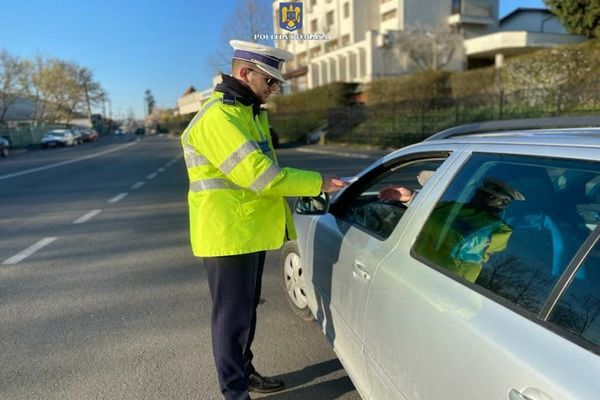 Razii ale polițiștilor dâmbovițeni! Mai mulţi şoferi au rămas fără permis