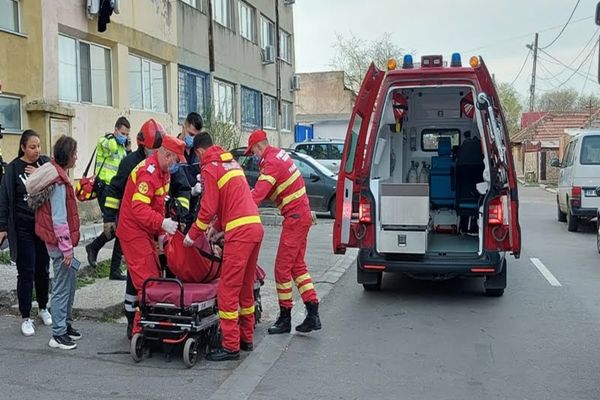 Găești – Femeie intoxicată cu fum, după ce a uitat o tigaie pe foc