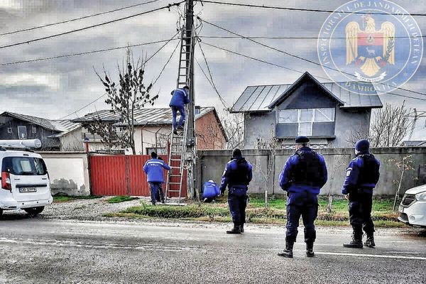 Acțiune a jandarmilor dâmboviţeni pentru prevenirea şi combaterea furturilor de energie electrică