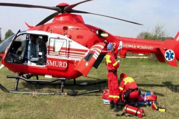 Dâmbovița. Accident grav pe DN1A. A fost activat Planul Roșu de Intervenție, după impactul dintre un autoturism și un microbuz