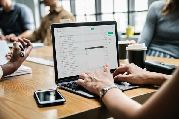 Stimulente financiare pentru cei care angajează elevi și studenți pe perioada de vară