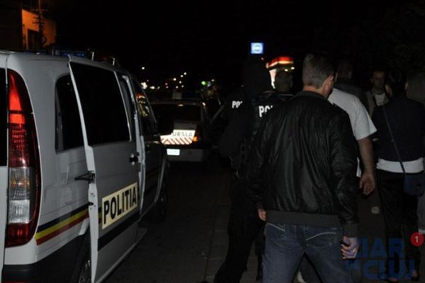 Bătaie cruntă într-o localitate din Dâmboviţa. Patru persoane au ajuns la spital