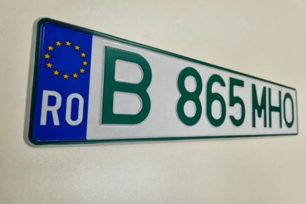 De astăzi ,,numere verzi”, pentru autovehiculele cu zero emisii de CO2