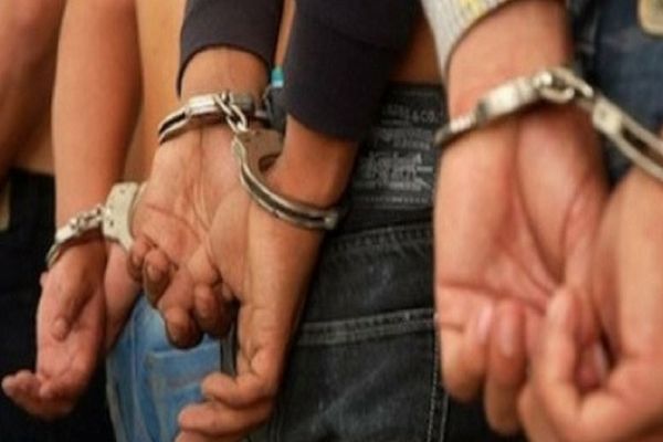 Dâmbovița. 3 bărbați au fost reținuți pentru lovire, alte violențe și tulburarea ordinii și liniștii publice