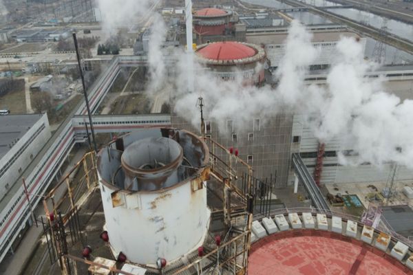 Centrală nucleară bombardată în Ucraina: Kremlinul acuză Kievul şi avertizează contra unor 'consecinţe catastrofale