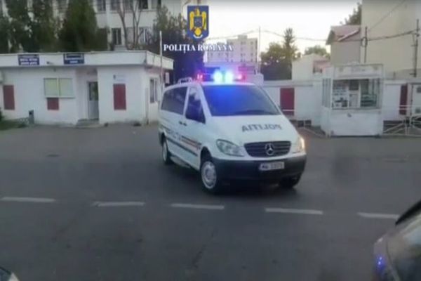 Dâmboviţa. Percheziţii la persoane bănuite de evaziune fiscală