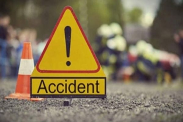 Accident rutier pe DN 71 Răcari – Târgoviște, la Conţeşti. Patru persoane au primit îngrijiri medicale