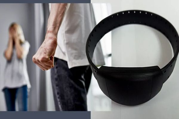 Primele brățări electronice de urmărire au ajuns la Poliția Română