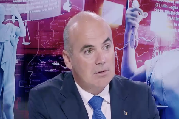 Bani mai mulți pentru bunici - Rareș Bogdan: „Românii vor primi bani în plus la pensii”