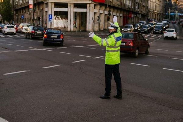 Trafic restricționat astăzi, pe raza județelor Dâmbovița și Prahova, în vederea desfășurării evenimentului sportiv de ciclism ,,Road Grand Tour Pucioasa 2022”