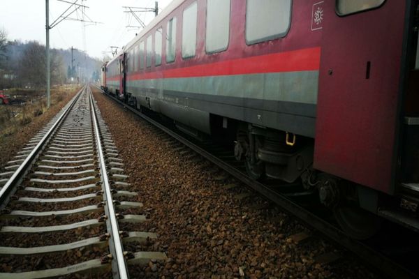 Dâmbovița. Minor de 15 ani, lovit mortal de tren. Întârzieri de zeci de minute pe magistrala 101 București - Piteşti