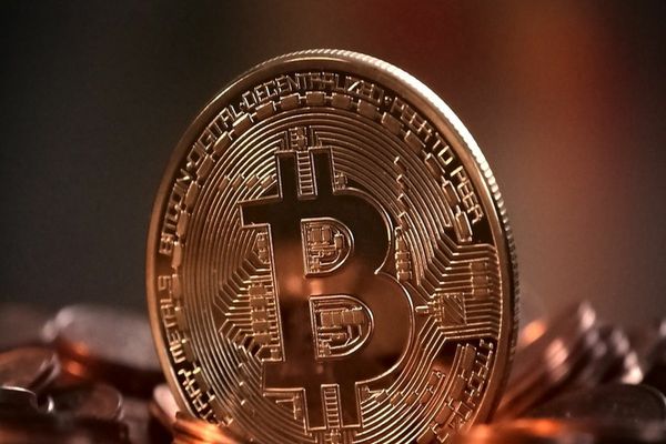 Poliţia Română, anunț important cu privire la înşelăciunile de tranzacţionare a criptomonedelor