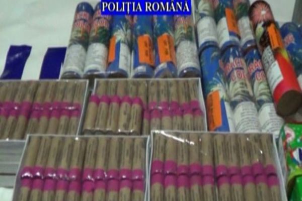 Peste 30 de tone de articole pirotehnice, indisponibilizate de polițiști 