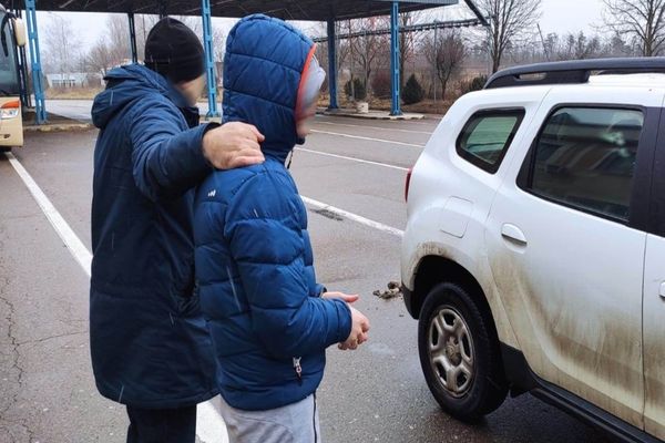 Doi tineri din Dâmbovița, reținuți pentru furt calificat