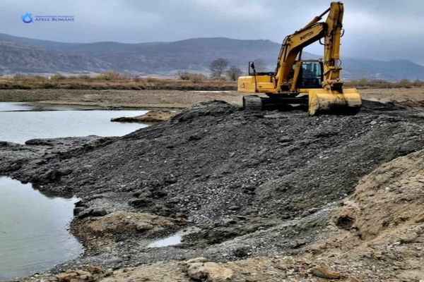 Amenzi de peste 13 milioane de lei, aplicate de inspectorii de la Apele Române, în primele 11 luni ale anului 