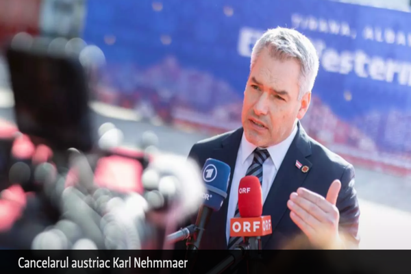 Cancelarul Austriei consideră boicotarea firmelor austriece de către români "absolut inadmisibilă" și susține că tot românii vor avea de suferit