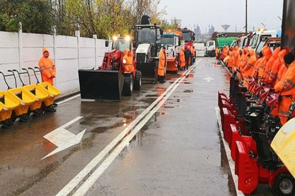 Zeci de utilaje și peste 250 de oameni vor asigura deszăpezirea, în Târgoviște