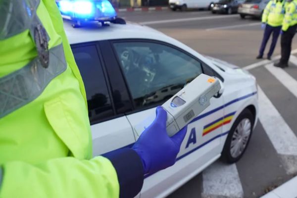 Dâmboviţa. Mai mulţi şoferi, depistaţi băuţi la volan