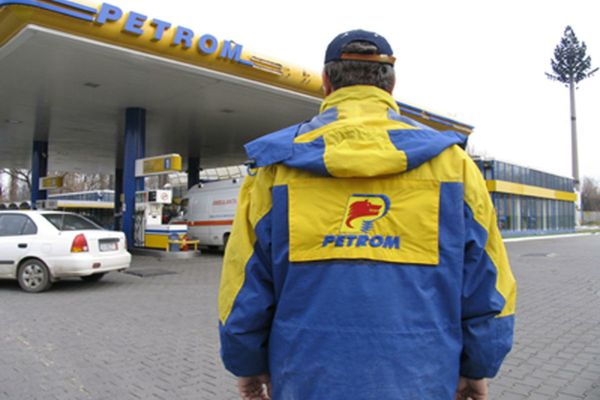 Contractul Petrom, făcut public. Șoșoacă: Este lovit de NULITATE ABSOLUTĂ. NU respectă legislația românească