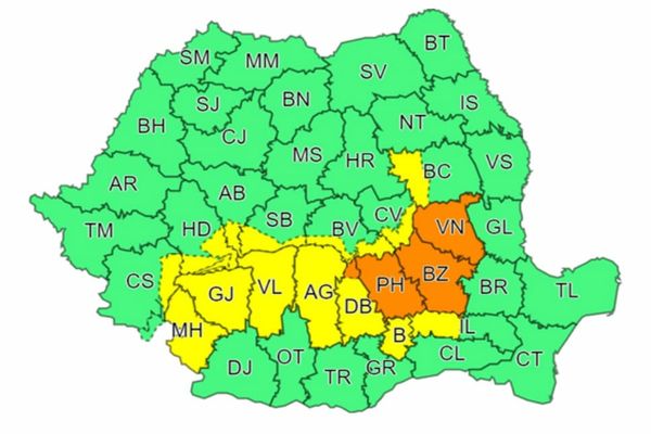 Alertă meteo în Dâmbovița şi Prahova! Cod galben și portocaliu de ninsori și ploi abundente