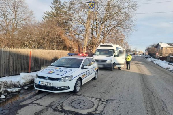 Dâmbovița. Șofer de microbuz, care efectua curse regulate pe ruta Găești – Crângurile, prin băut la volan