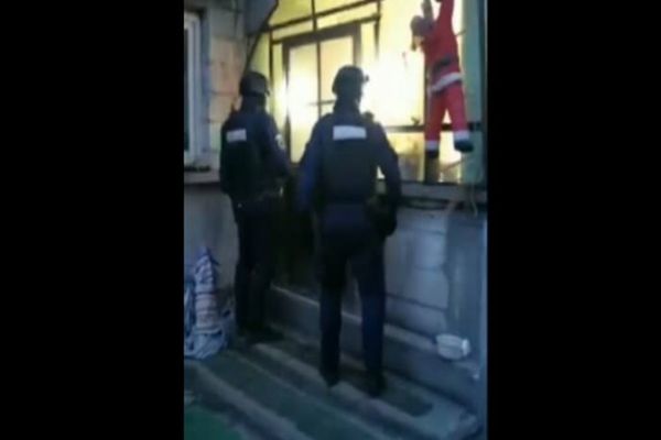 Percheziții ale polițiștilor din Prahova în Dâmbovița, într-un dosar de furt