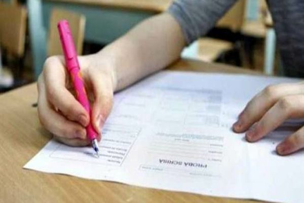 ÎNCEPE A DOUA SESIUNE A EXAMENULUI DE BACALAUREAT: LUNI DEBUTEAZĂ PROBELE DE COMPETENȚE 