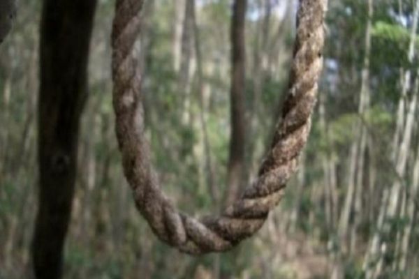 Dâmbovița. Bărbat dat dispărut de concubina acestuia, găsit spânzurat într-o pădure din Cobia