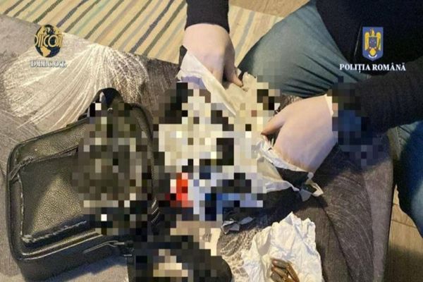 Percheziții DIICOT în Dâmboviţa la traficanți de droguri care acționau în penitenciare