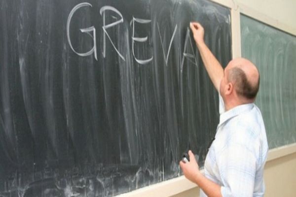 Greva din învăţământ continuă! Răspunsul sindicatelor la oferta Guvernului