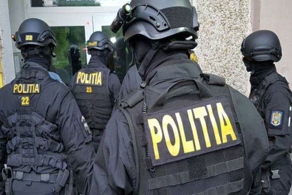 Percheziţii în Ilfov şi Dâmboviţa la persoane bănuite de fals intelectual, fals în înscrisuri sub semnătură privată şi abuz în serviciu