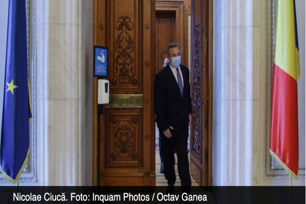 Profesorii ar putea semna demisia în alb a premierului