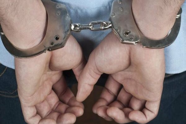 Tânăr din Ploieşti, reţinut la Târgovişte. Este bănuit că ar fi participat la şapte furturi