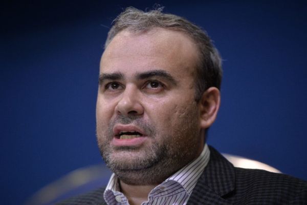 DARIUS VÂLCOV, ELIBERAT DIN ÎNCHISOARE. JUDECĂTORII ICCJ AU DECIS CĂ FAPTELE DIN DOSARUL TABLOURILOR S-AU PRESCRIS