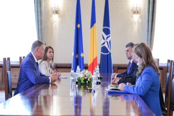 Președintele Iohannis și liderii Coaliției au decis - salariile dascălilor cresc etapizat. Sindicatele din educație au decis să continue greva și să nu accepte oferta