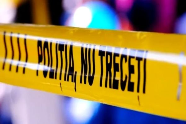 Caz șocant. Bărbat ucis cu brutalitate, prin înjunghiere, găsit într-o cameră de hotel din județul Dâmbovița