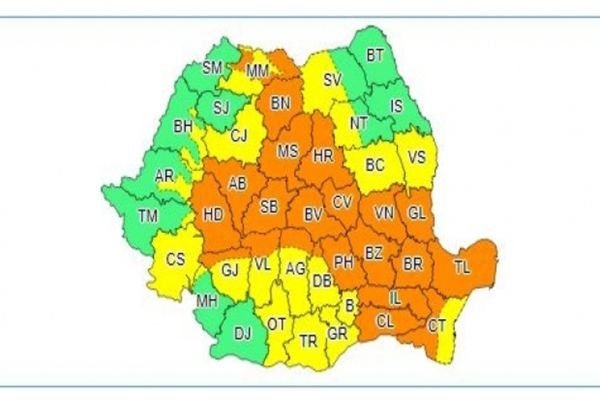 Cod portocaliu și cod galben ploi torențiale și vijelii, în cea mai mare parte din țară, până luni