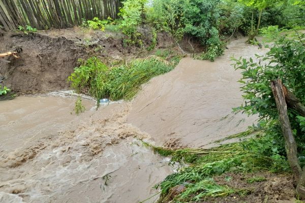 Alerte în mai multe județe. După caniculă, vin inundațiile