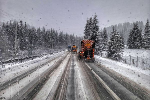 Centrul INFOTRAFIC: Trafic fluent pe drumurile naționale, condiții de iarnă în mai multe județe